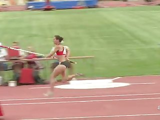 空姐在飞行休假期间把它拿起来